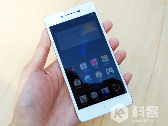 2499元起，全金属OPPO R7和R7 Plus上手