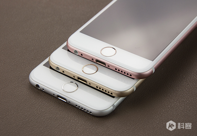 iPhone 6s开箱图赏：谁说粉色就娘炮？