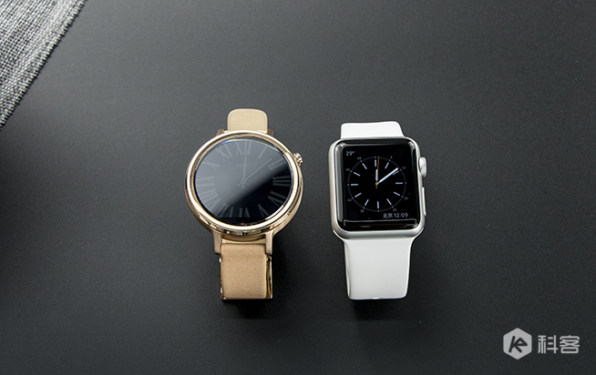 嗨科技：Moto 360 2代对比Apple Watch