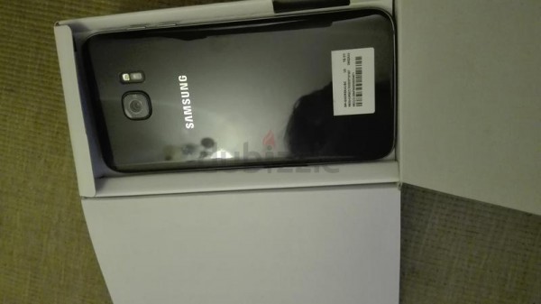 迫不及待!三星Galaxy S7 Edge在迪拜偷跑了