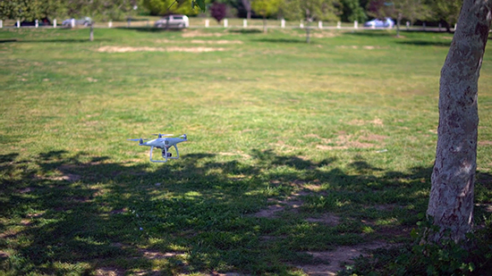 视频：大疆Phantom 4障碍物感知系统极限测试