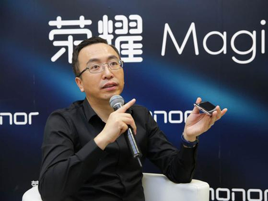 荣耀Magic其实是在挑战中国制造业工艺极限