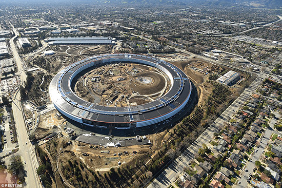 坐在苹果新总部Apple Park里办公是种怎样的体验？