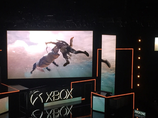 史上最强游戏机主机 微软Xbox One X售价公布：499美元 