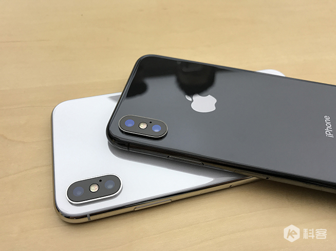 苹果iPhone X上手体验：全程惊艳，墨镜难不倒面容ID