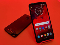 号称全球首款5G手机 moto Z3国行版也要来了：依赖模块化行得通？