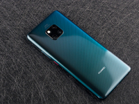 华为苹果旗舰对标：Mate 20系列各种超车