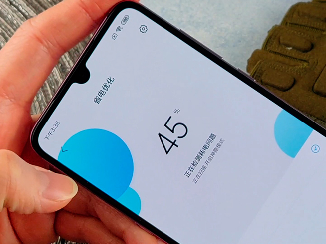 小米9续航测试：连续吃鸡刷视频60分钟 表现尚可