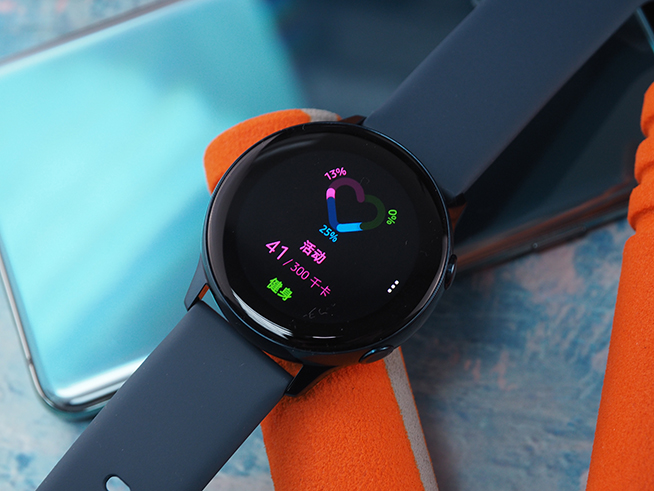 三星Galaxy Watch Active体验评测：秀气外观一见钟情 