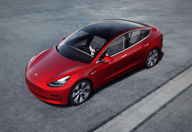 国产特斯拉Model 3售价公布：起步价32.8万 你觉得如何？