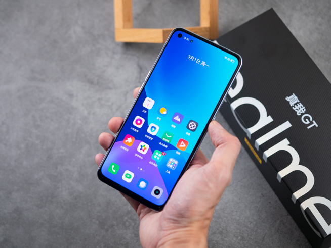 realme GT上手：2799元起性价比完胜Redmi K40 Pro