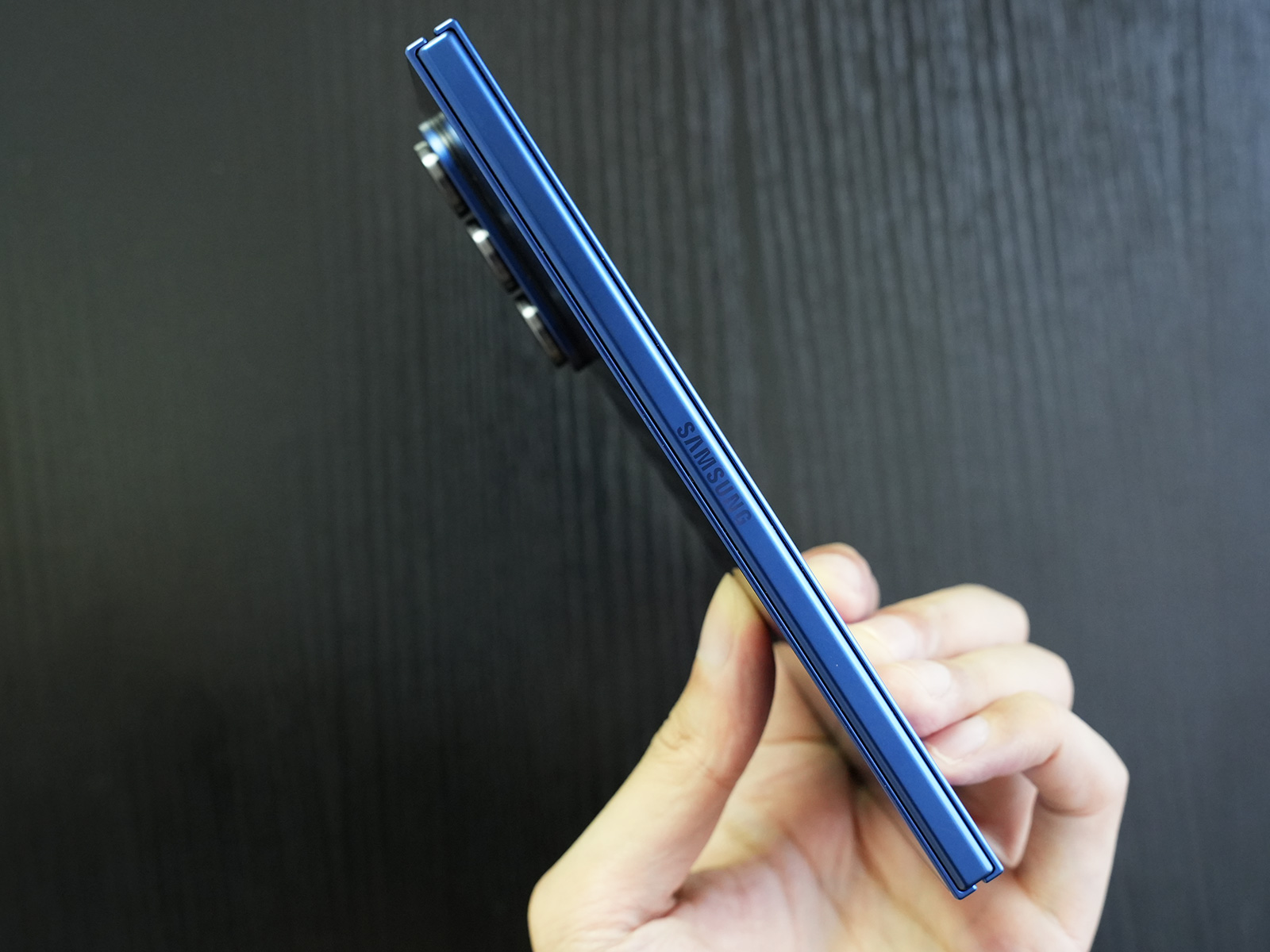 三星Galaxy Z Fold7评测：轻薄睿智，AI惹人爱