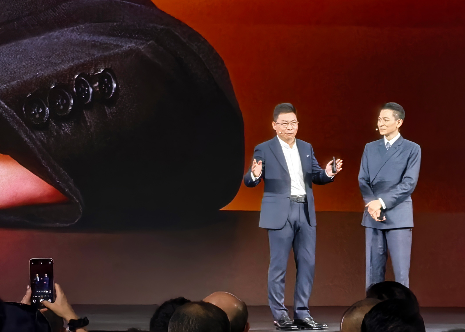 两大喜讯三款Mate大作！华为Mate XTs发布会超硬核