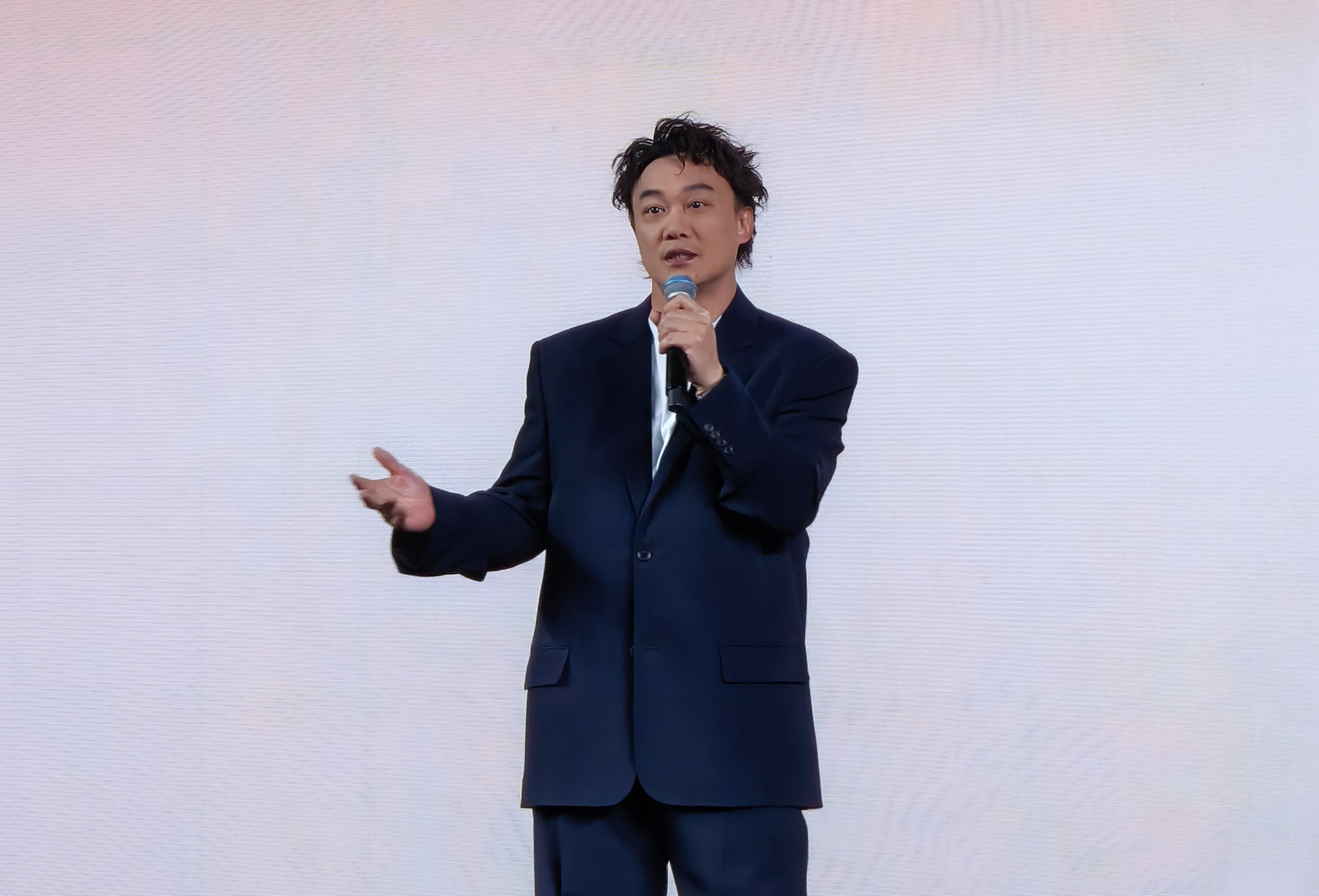 REDMI K90系列发布：音频影像双觉醒，Pro Max冲击4K档旗舰