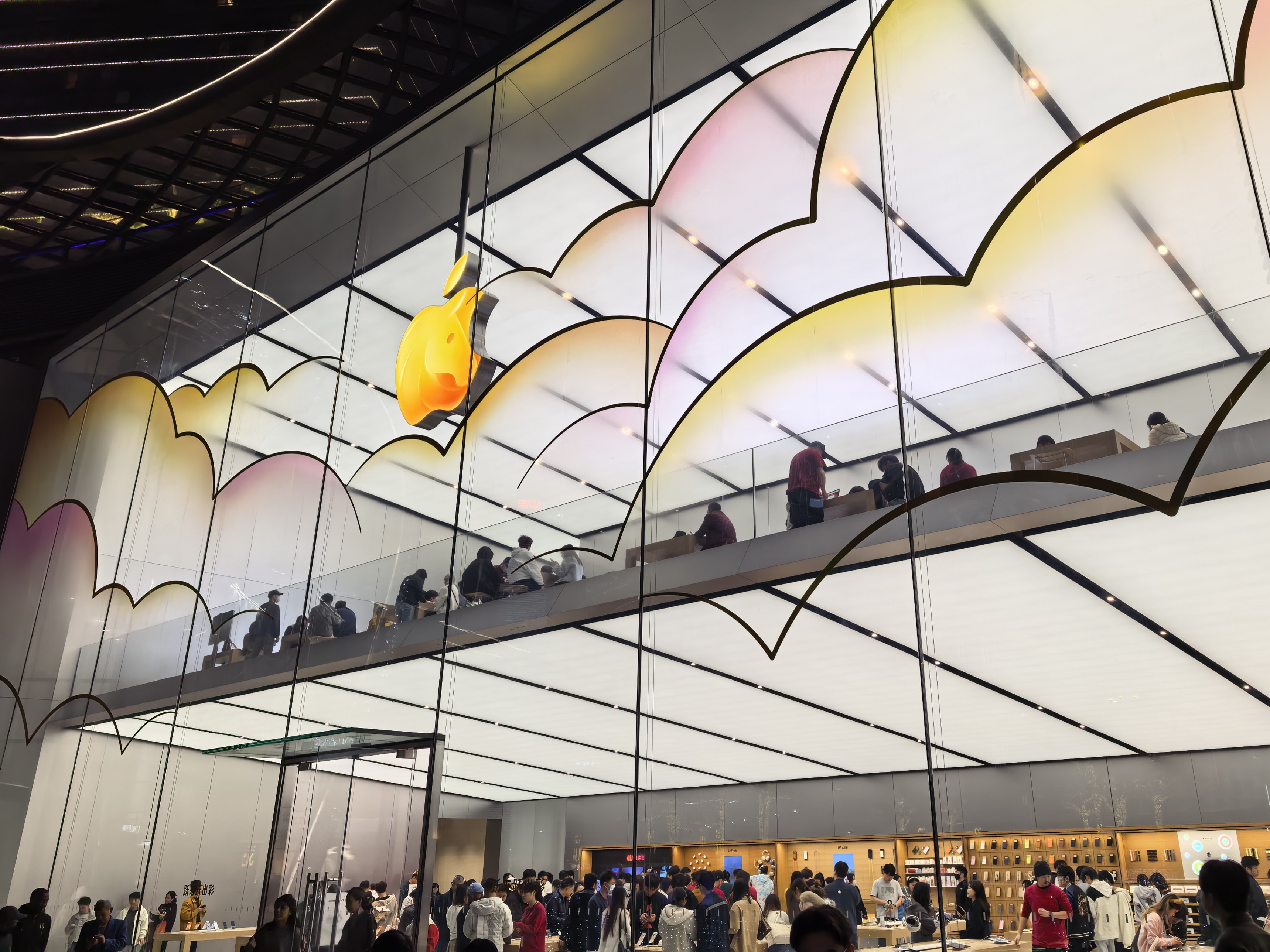 事关iPhone 18等新品！库克公开信公布苹果下一任CEO，9月交接